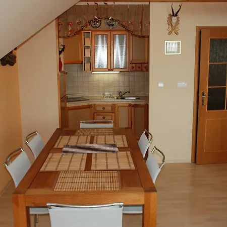 Apartament Capri *